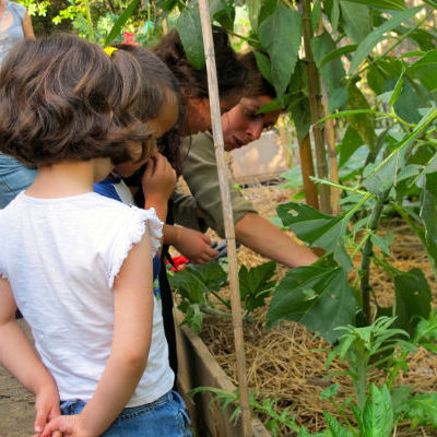 Anna Clelia et les enfants pendant l